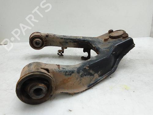 Querlenker links vorne für MITSUBISHI PAJERO III (V7_W, V6_W) 3.2 Di-D (V68W) (160 hp) 18582059