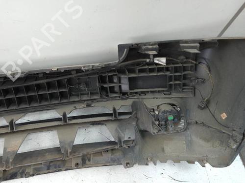 Used Front bumper LAND ROVER RANGE ROVER III (L322) 5.0 4x4 (375 hp) 18899073