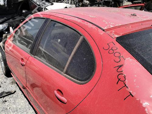 andre-seat-leon-1m1-1999-2000-2001-2002-2003-2004-2005-2006-18586189 main image