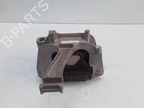 Used Engine mount SKODA KAROQ (NU7, ND7) 2.0 TDI (116 hp) 24463082