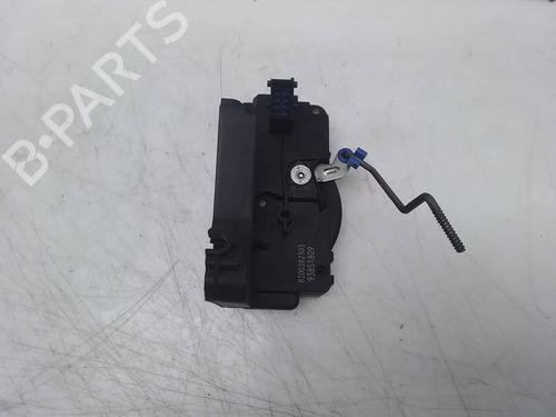 Zamek drzwi tylnych lewych OPEL VIVARO B Bus (X82) 1.6 CDTI (06) 8200282303