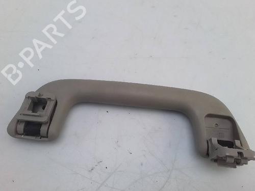 Used Interior roof handle TOYOTA YARIS (_P13_) 1.5 Hybrid (NHP130_, NHP130) (101 hp) 23643360