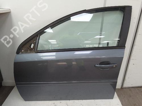 Used Left front door OPEL VECTRA C (Z02) 1.8 16V (122 hp) 26611810