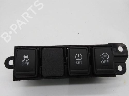 Switch NISSAN JUKE (F15) 1.2 DIG-T | BP25302457I30 