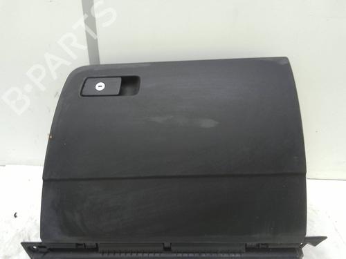 Handskerum VW PASSAT B8 (3G2, CB2) 2.0 TDI (150 hp) 28149412