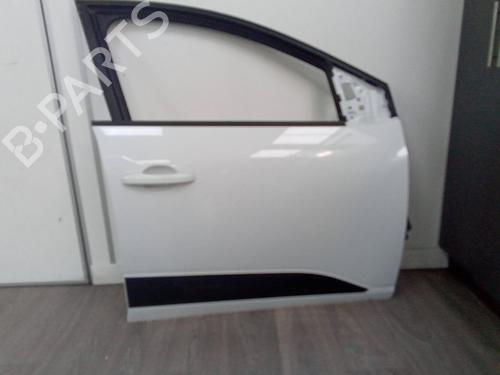 Used Right front door Right front door DACIA SANDERO III 1.0 TCe 90 (91 hp) 18738410 18738410