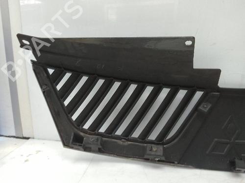Grille MITSUBISHI OUTLANDER II (CW_W) 2.0 DI-D (CW8W) | BP24443494C40 
