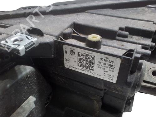 Right headlight VW GOLF VIII (CD1, DA1) 2.0 GTI | BP31967852C29 