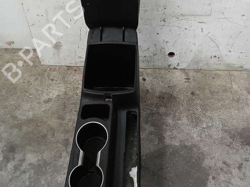 Middle console HYUNDAI i30 (GD) 1.6 CRDi | BP35722105I22 - Image 2
