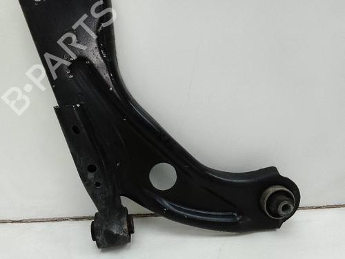 Draagarm links voor PEUGEOT 5008 II (MC_, MJ_, MR_, M4_) 1.5 BlueHDi 130 (MCYHZJ, MCYHZR, MCYHZX) (131 hp) 18587346