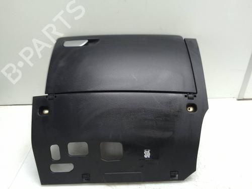 Used Glove box AUDI A3 (8V1, 8VK) 1.6 TDI (115 hp) 18575992