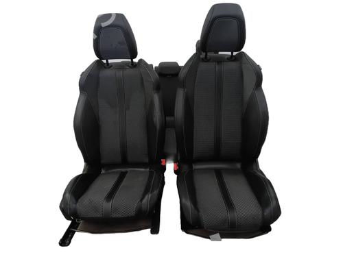 Set sedili Set sedili PEUGEOT 2008 II (UD_, US_, UY_, UJ_, UR_, UC_) 1.2 Hybrid 136 (URHPYC, USHPY) (136 hp) 34419659 34419659
