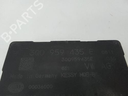 Elektronisk modul VW TOURAN (5T1)  | BP21379831M83 