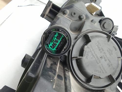 Right headlight HYUNDAI i30 Estate (PDE) 1.6 CRDi | BP30050986C29 