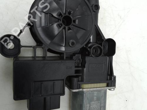 Right rear window motor VW GOLF VII (5G1, BQ1, BE1, BE2) 1.4 TSI | BP28150912E22 