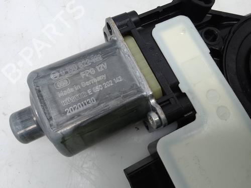 Right front window motor VW GOLF VIII (CD1, DA1) 2.0 GTI Clubsport | BP28150101E20 