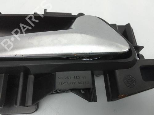 Used Front right interior door handle OPEL CORSA F (P2JO) 1.2 (68) (101 hp) 23142480