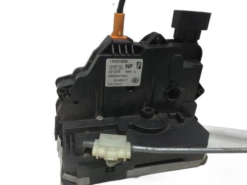 front-left-lock-opel-corsa-e-hatchback-van-x15-2014-31869395 main image