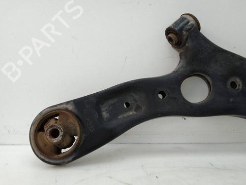 Used Right front suspension arm KIA CARENS IV 1.7 CRDi (116 hp) 25435047