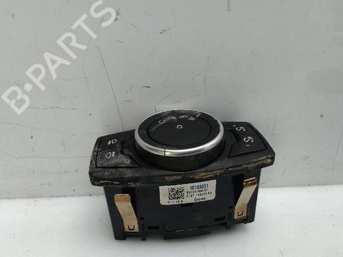 Used Headlight switch FORD FOCUS III [2010-2020]  24483888