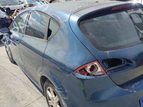 Used Left headlight SEAT LEON (1P1) [2005-2013]  18580085