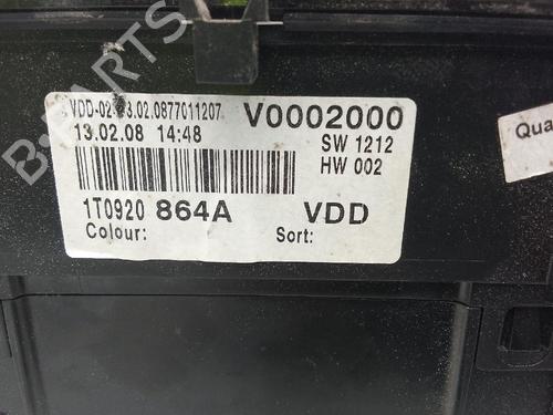 Used Instrument cluster VW CADDY III Box Body/MPV (2KA, 2KH, 2CA, 2CH) 1.9 TDI (105 hp) 25835984