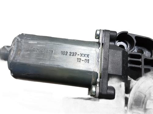 Left front window motor SEAT EXEO (3R2) 2.0 TDI | BP39137539E21 - Image 4