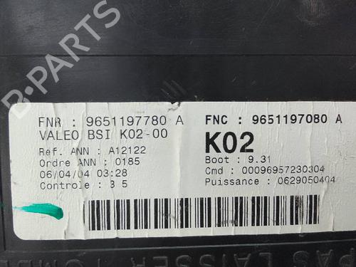 Used Fuse box PEUGEOT 307 (3A/C) 2.0 HDi 110 (107 hp) 22344398
