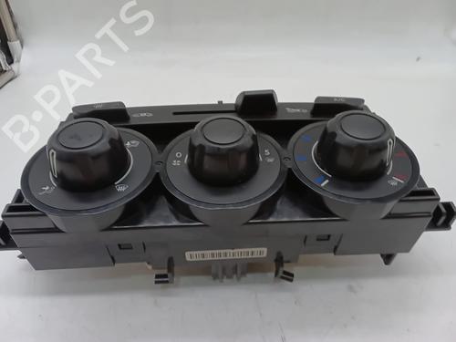 Climate control CITROËN C3 II (SC_) 1.2 VTi 82 | BP29935911I5