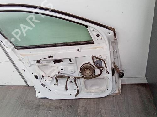 Left front door RENAULT MEGANE III Grandtour (KZ0/1) 1.5 dCi (KZ09, KZ0D, KZ1G, KZ29, KZ14, KZ1W, KZ10, KZ1F,... | BP18956844C2
