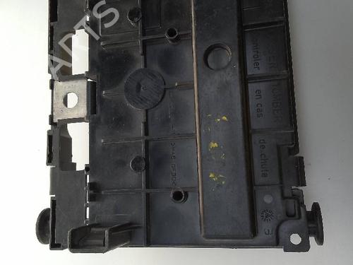 Used Fuse box PEUGEOT 307 Break (3E) 2.0 HDI 90 (90 hp) 23032395