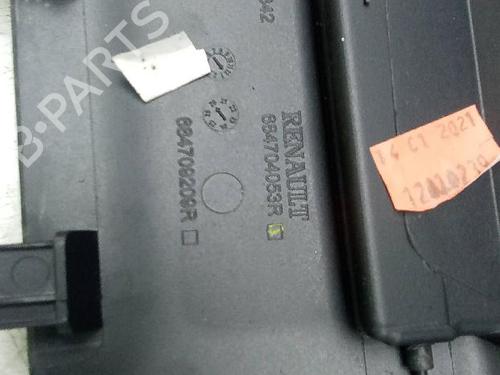Used Glove box DACIA SANDERO III 1.0 TCe LPG (91 hp) 19707702