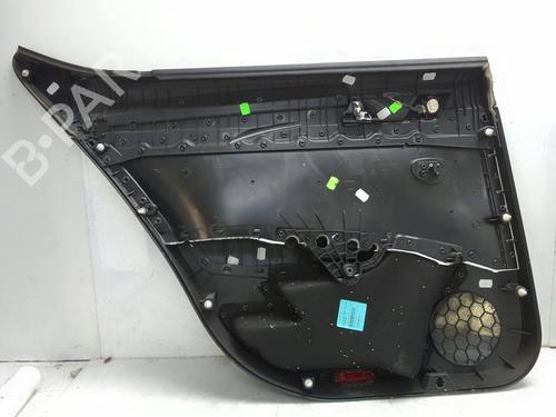 Verkleidung hinten rechts SKODA SUPERB III (3V3) 2.0 TDI | BP30050693C61