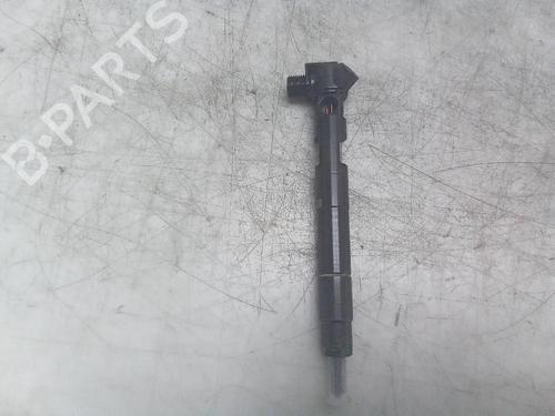 Used Injector MERCEDES-BENZ C-CLASS (W204) [2007-2015]  18598426