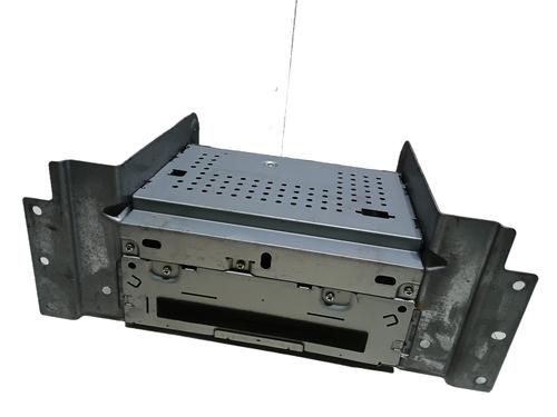 Used Radio Radio LAND ROVER FREELANDER 2 (L359) 2.2 TD4 4x4 (160 hp) 33303088 33303088