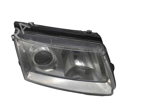 Używane Lampa przednia prawa VW PASSAT B5 (3B2) 1.8 (125 hp) 30195524