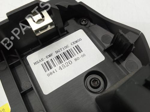 Display monitor PEUGEOT 208 II (UB_, UP_, UW_, UJ_) 1.2 PureTech 100 | BP29702556C48