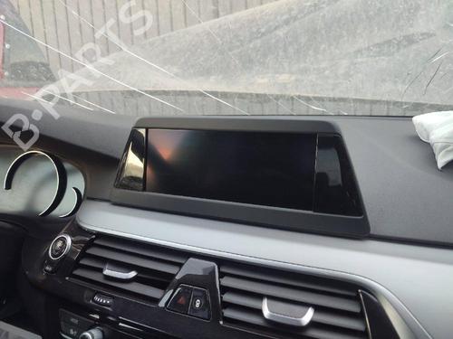 Used Radio BMW 5 (G30, F90) 520 d (190 hp) 18587560