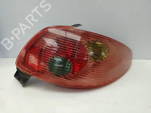 Right taillight PEUGEOT 206 Hatchback (2A/C) 1.4 HDi eco 70 | BP20504816C35 