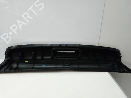 Tailgate trim PEUGEOT 308 II (LB_, LP_, LW_, LH_, L3_) 1.2 VTi 72 | BP20694294C151 