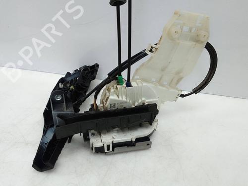 front-right-lock-fiat-500x-334_-13-d-multijet-334axh1a-4012602511-2014-21213700 main image