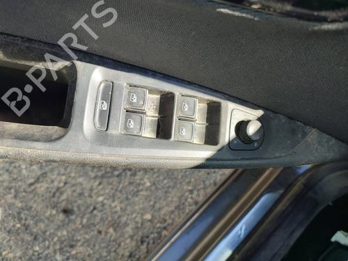 Used Left front window switch Left front window switch SEAT LEON (5F1) 2.0 TDI (150 hp) 18595270 18595270