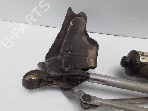 Used Front wiper motor BMW 1 (F21) 116 d (116 hp) 24463760