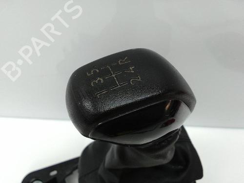 Used Gear lever CITROËN C4 CACTUS 1.2 VTi 82 (82 hp) 20702101