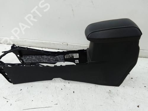 Used Middle console Middle console TOYOTA AURIS (_E18_) 1.8 Hybrid (ZWE186_, ZWE186R) (136 hp) 18586002 18586002