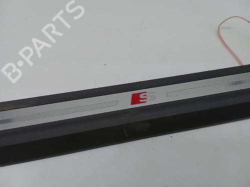 Używane Listwa drzwi AUDI Q8 (4MN, 4MT) SQ8 quattro (507 hp) 27446643