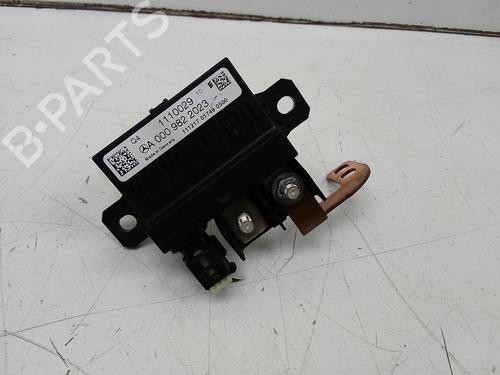 Used Electronic module Electronic module MERCEDES-BENZ VITO Tourer (W447) 114 CDI (447.701, 447.703, 447.705) (136 hp) 18947565 18947565