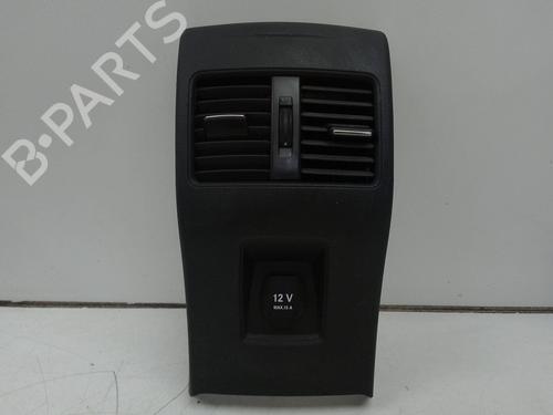 Used Air vent Air vent INFINITI Q30 1.5 D (109 hp) 19505581 19505581