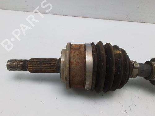 Used Left front driveshaft TOYOTA AURIS (_E18_) 1.6 (ZRE181_, ZRE185_, ZRE185R, ZRE181R) (132 hp) 25720639