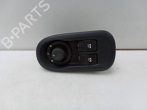 Interrupteur de vitre avant gauche RENAULT MASTER III Van (FV) 2.3 dCi 125 FWD (FV0C, FV0D, FV0G, FV0H, FV0J, FV0K) (125 hp) 26158175